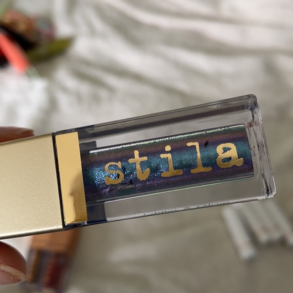 Still shimmer and glow liquid eyeshadow set - Picture 4 of 6